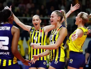 Fenerbahçe Opet, sezonu lider kapattı