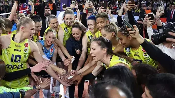 Fenerbahçe Opet, kazanarak avantajlı duruma geçti