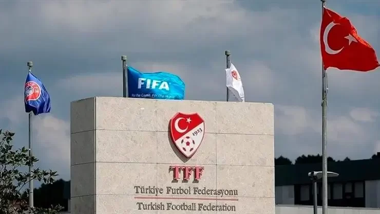 PFDK’dan Trabzonspor ve Fenerbahçe’ye cezalar geldi!