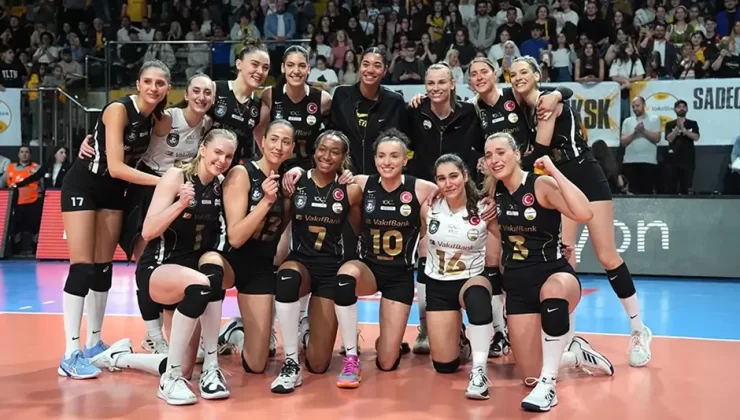 VakıfBank’ta büyük ayrılık! 7 oyuncu ile yollar ayrıldı