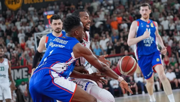 Anadolu Efes, play-off’ta 27. kez finalde