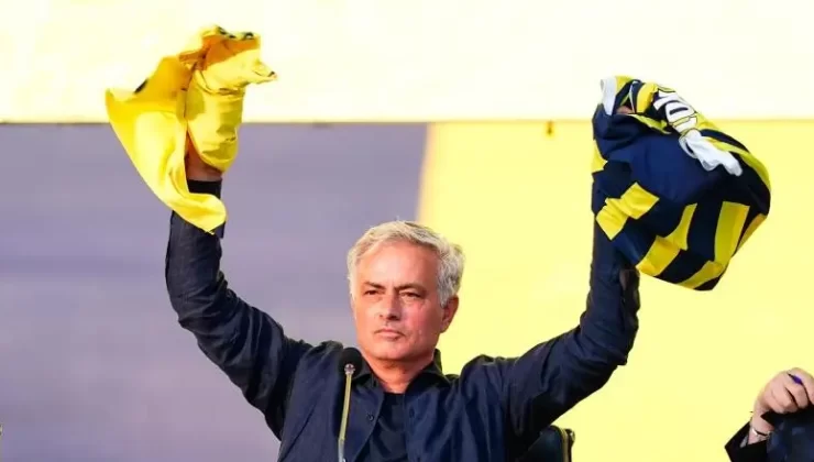 Fenerbahçe’den Mourinho için KAP!