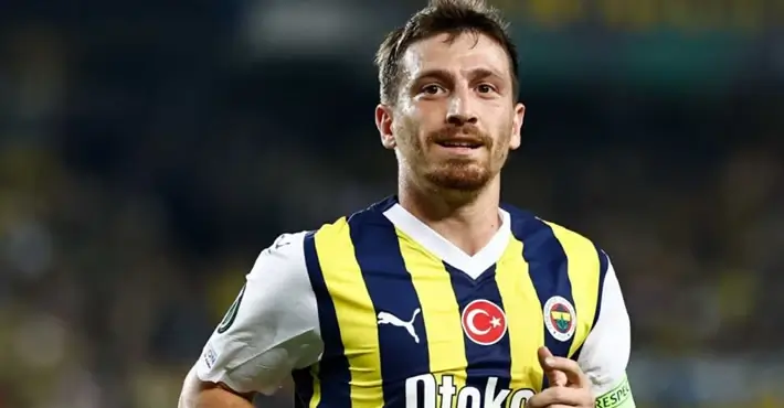 Fenerbahçe’de Mert Hakan Yandaş resmen imzalıyor