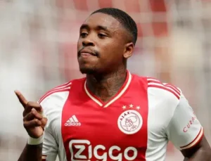 Galatasaray, Steven Bergwijn’e imza attırmak istiyor