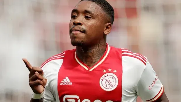 Galatasaray, Steven Bergwijn’e imza attırmak istiyor