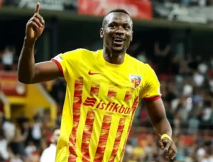 Süper Lig’te Mame Thiam savaşı!