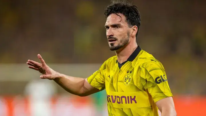 Borussia Dortmund, Hummels ile yollarını ayırdı!