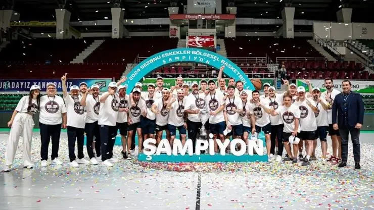 Trabzonspor Basketbol A Takımı, bölgesel ligde şampiyon oldu