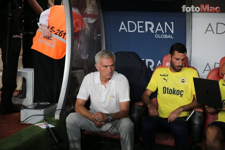 Dünya Fenerbahçe Teknik Direktörü Jose Mourinho'yu konuşuyor! 'Yeni icadı...'