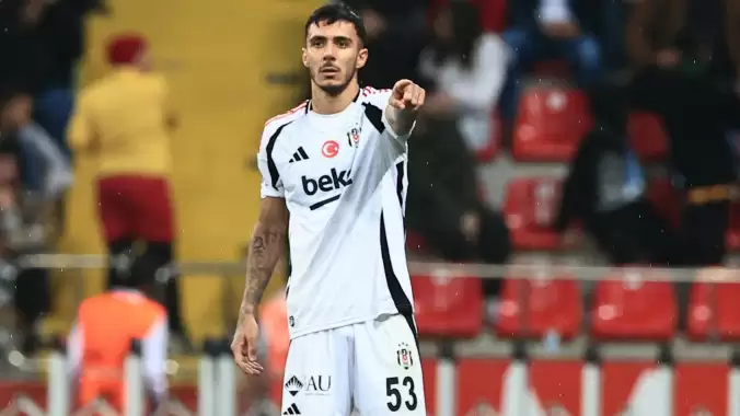 Emirhan Topçu: ”Biz Beşiktaş’ız. Biz Türkiye’nin en büyük camiasıyız”