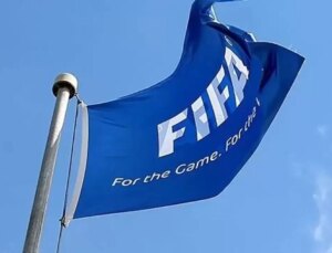 FIFA, İsrail’e men kararını yine erteledi işi yokuşa sürdü